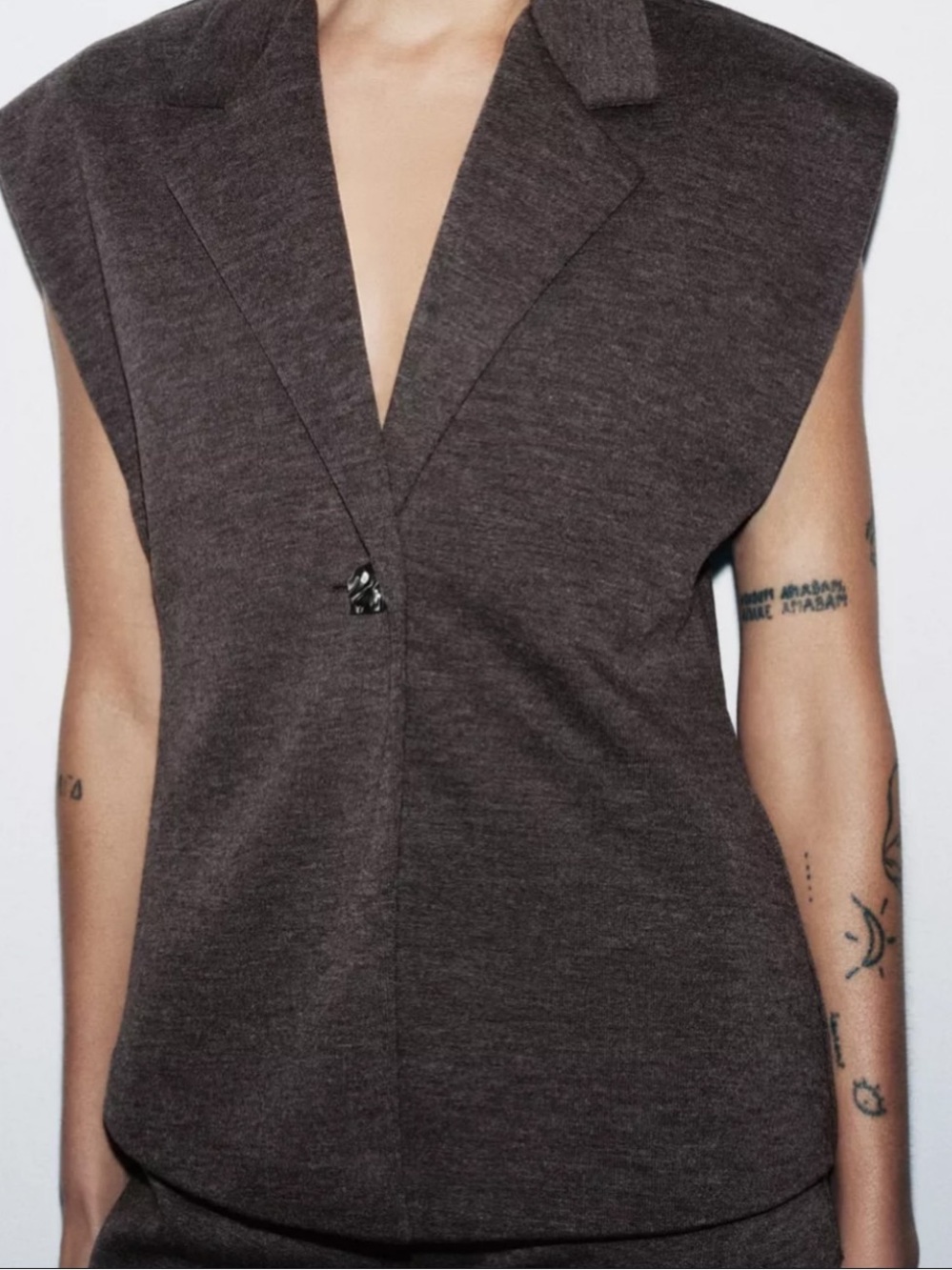 Zara Sleeveless Knit Blazer Vest in Dark Brown